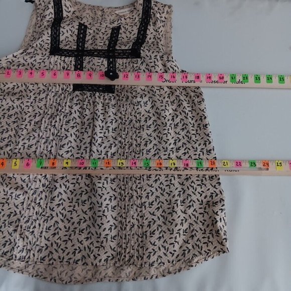 Rebecca Taylor Silk top Women's size 4 Raw Edge Short Sleeve Pleated Top - Picture 2 of 9